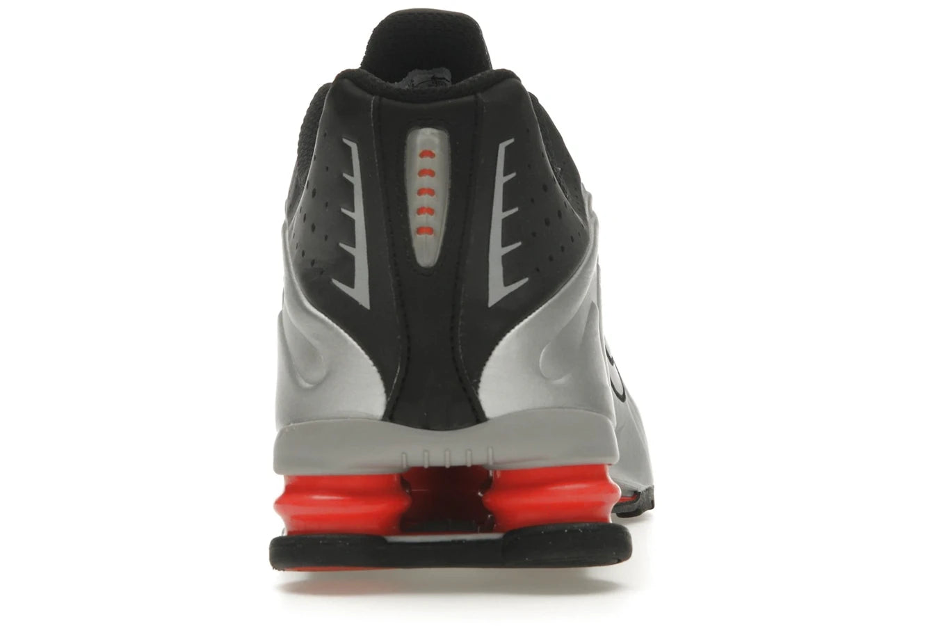Nike Shox R4 Schwarz Metallic Silber