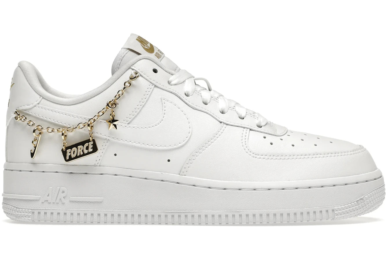Nike Air Force 1 Low LX Weißer Anhänger