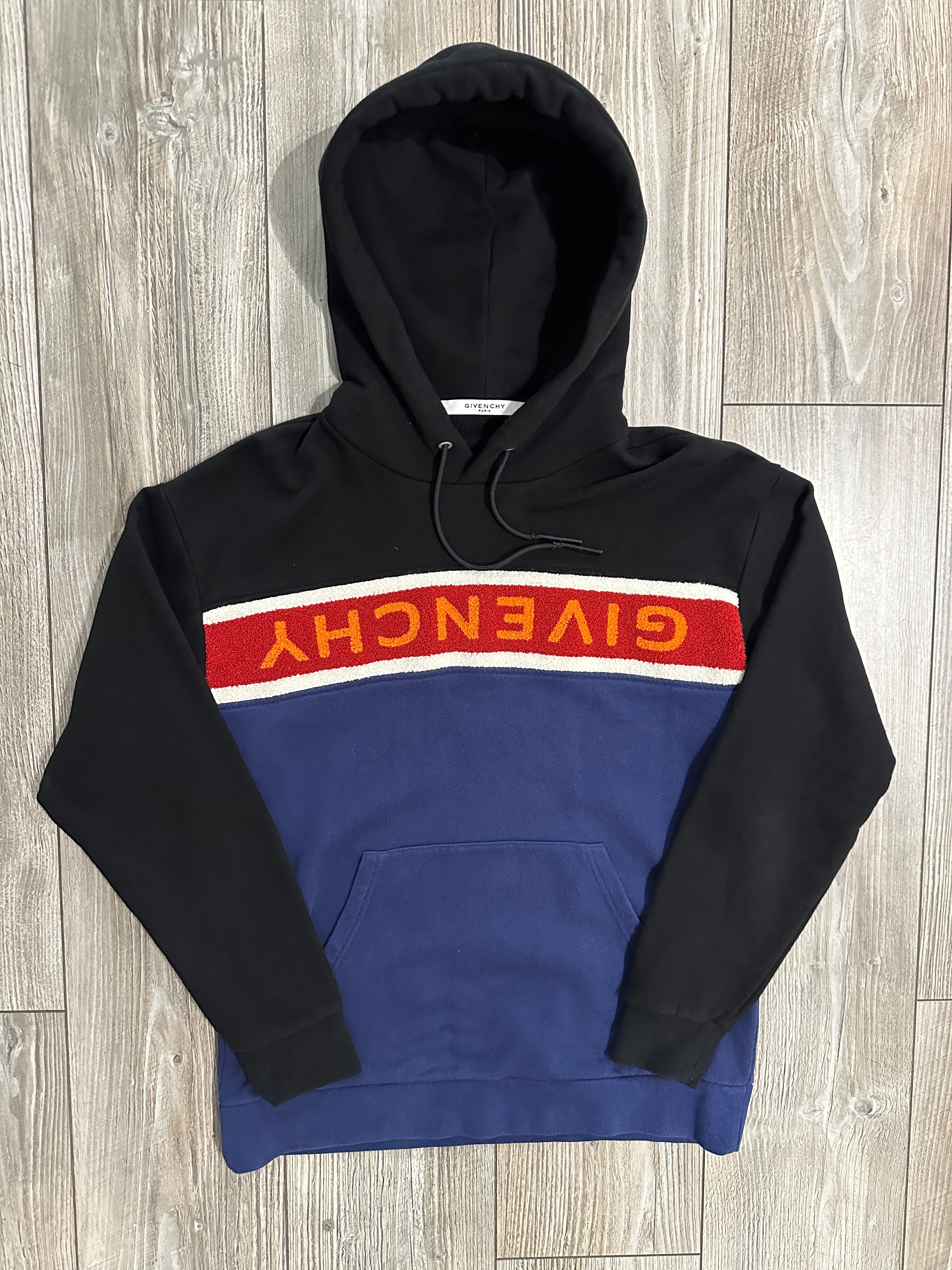 Givenchy Hoodie (passt S)