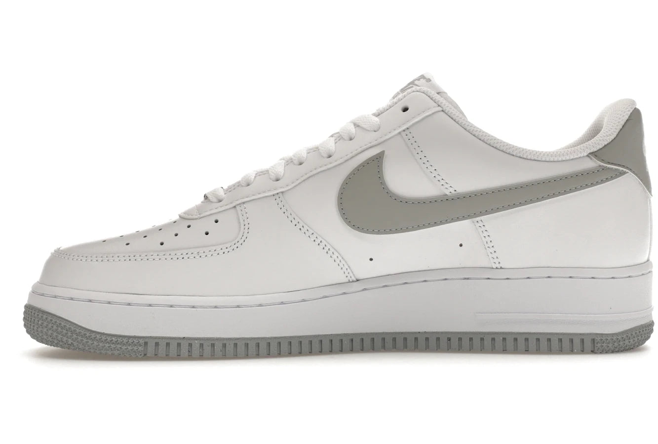 Nike Air Force 1 Low '07 Weiß Hellrauchgrau