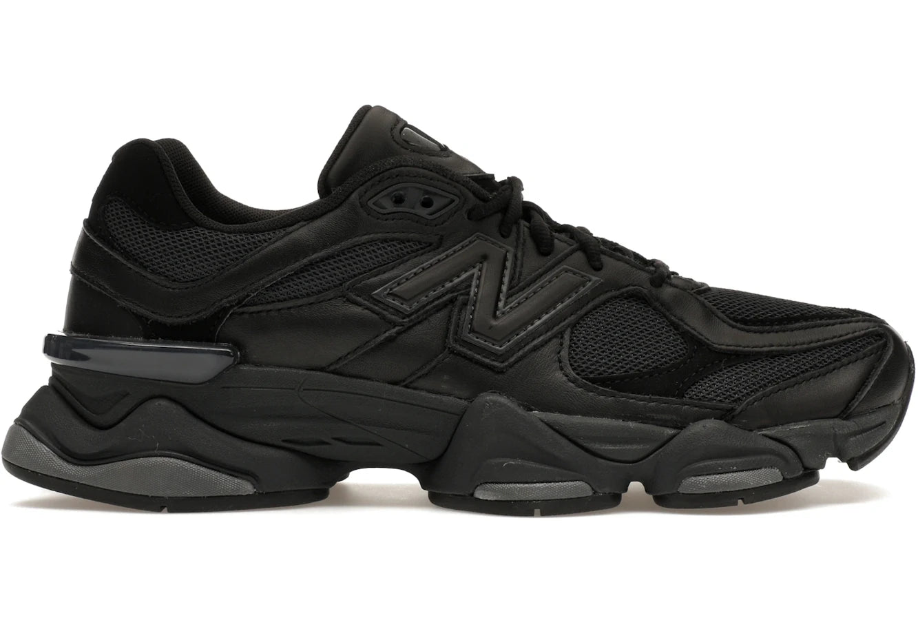 New Balance 9060 Triple Black Leder