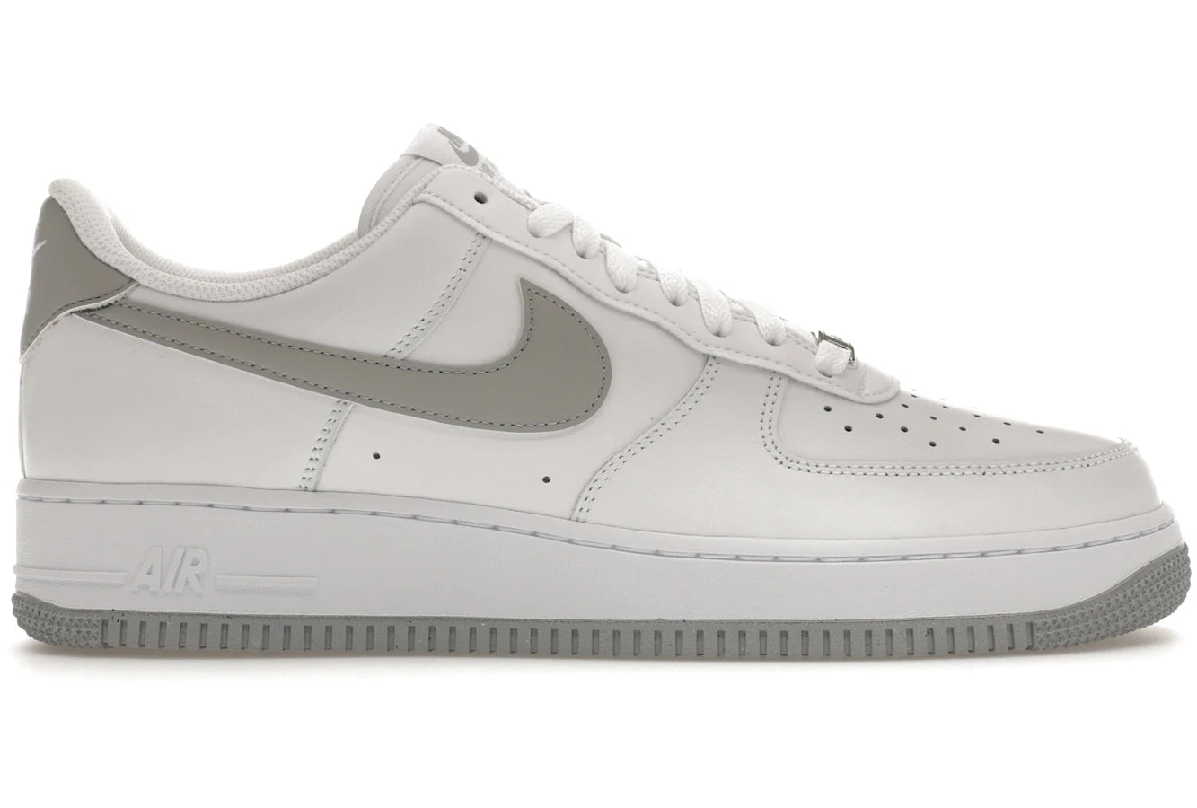 Nike Air Force 1 Low '07 Weiß Hellrauchgrau