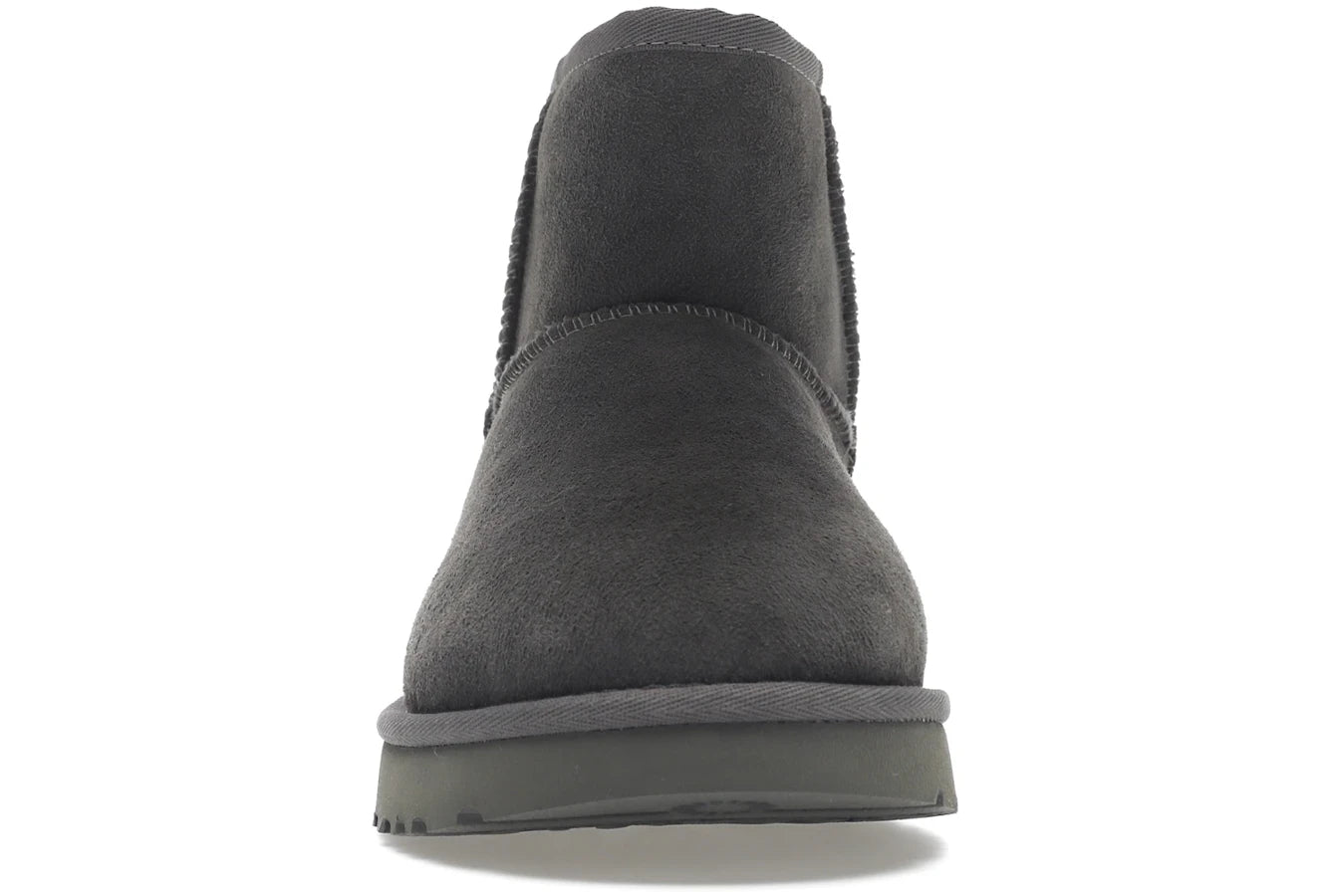 UGG Classic Mini II Boot Grau