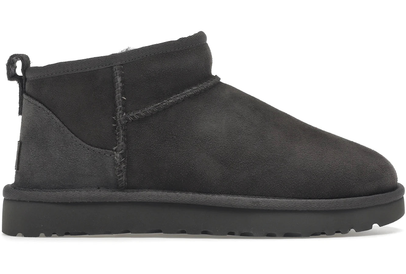 UGG Classic Ultra Mini Stiefel Grau