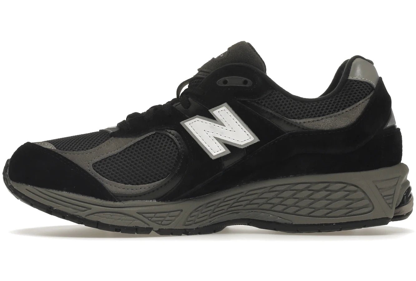 New Balance 2002R Schwarz Dunkelgrau Weiß