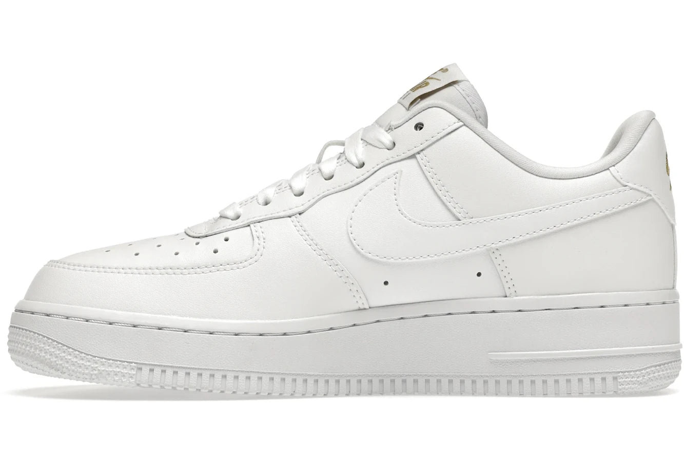 Nike Air Force 1 Low LX Weißer Anhänger