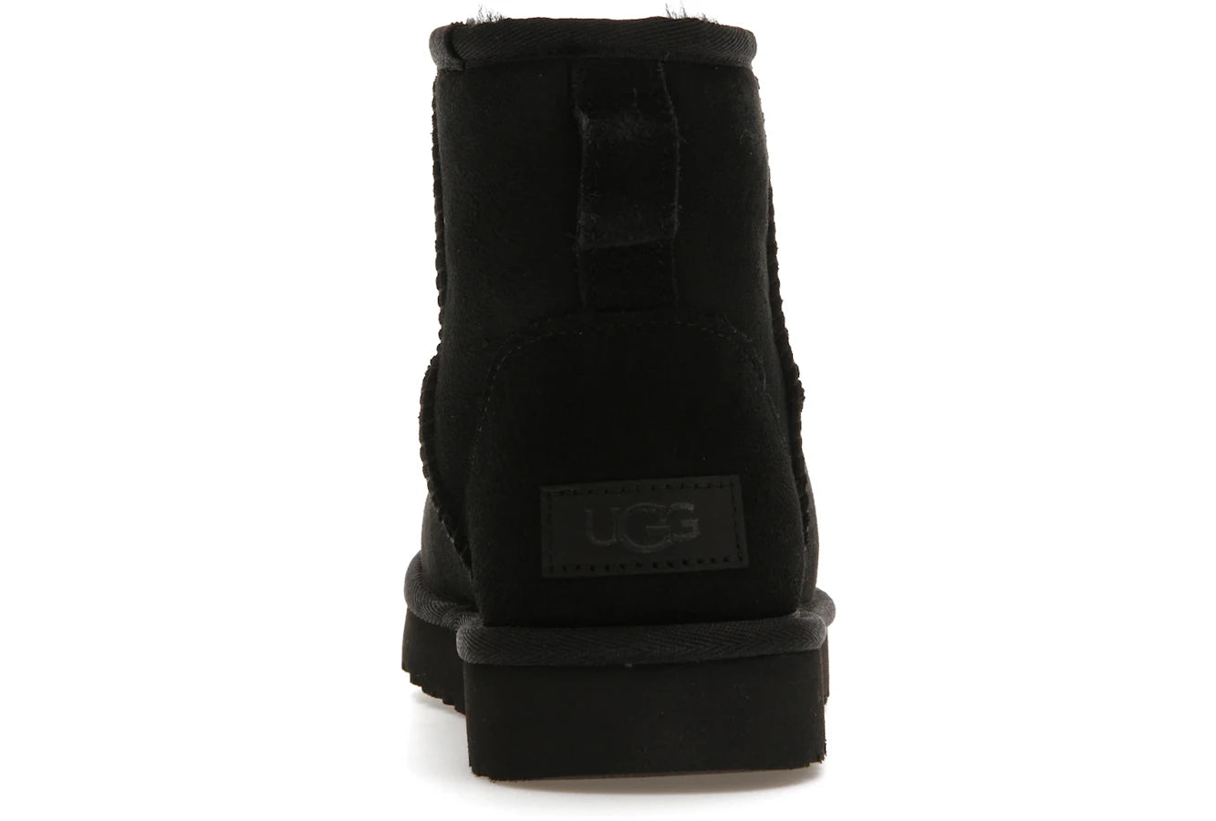 UGG Classic Mini II Stiefel Schwarz