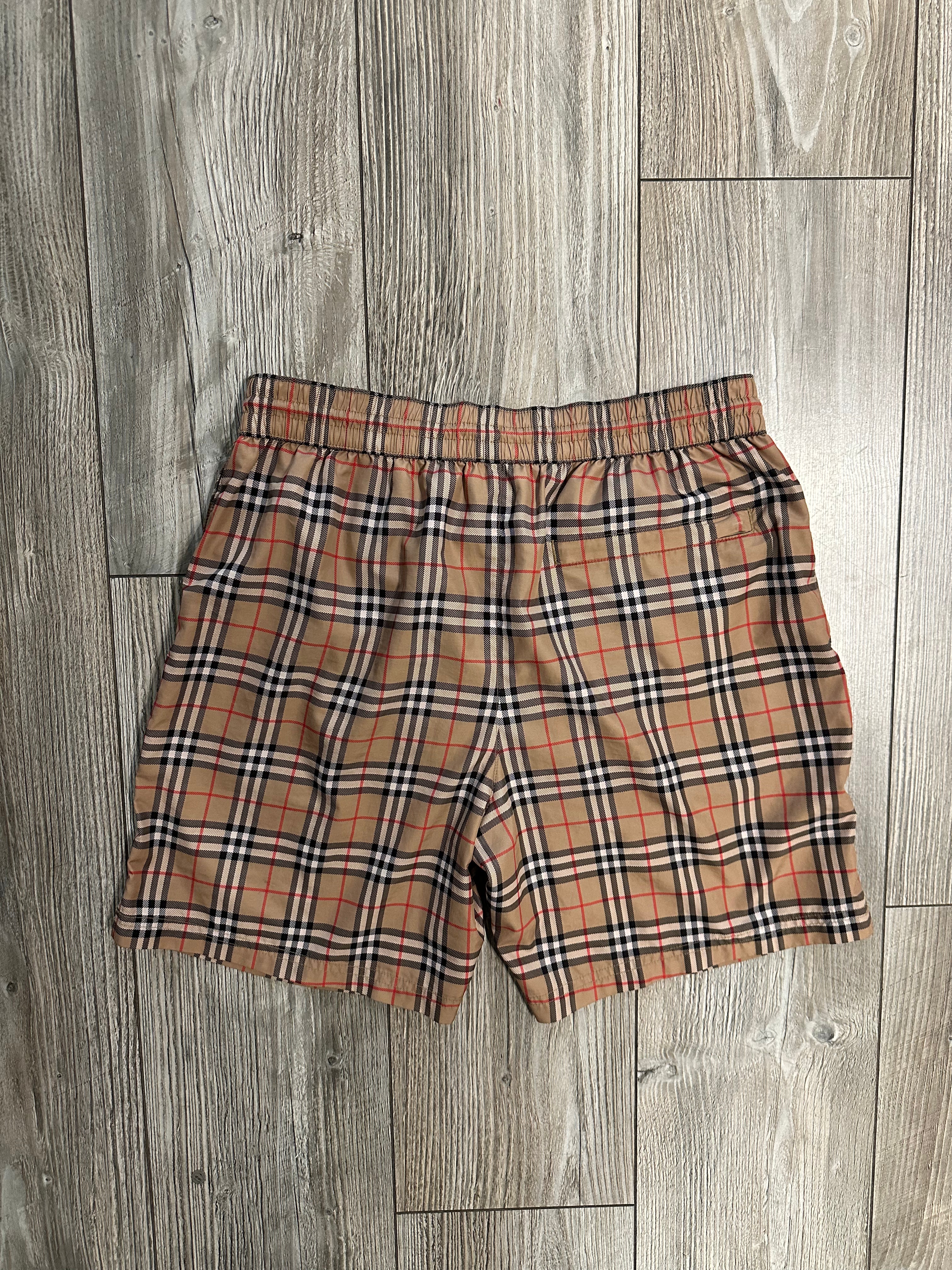 Burberry Shorts (Passend für S)