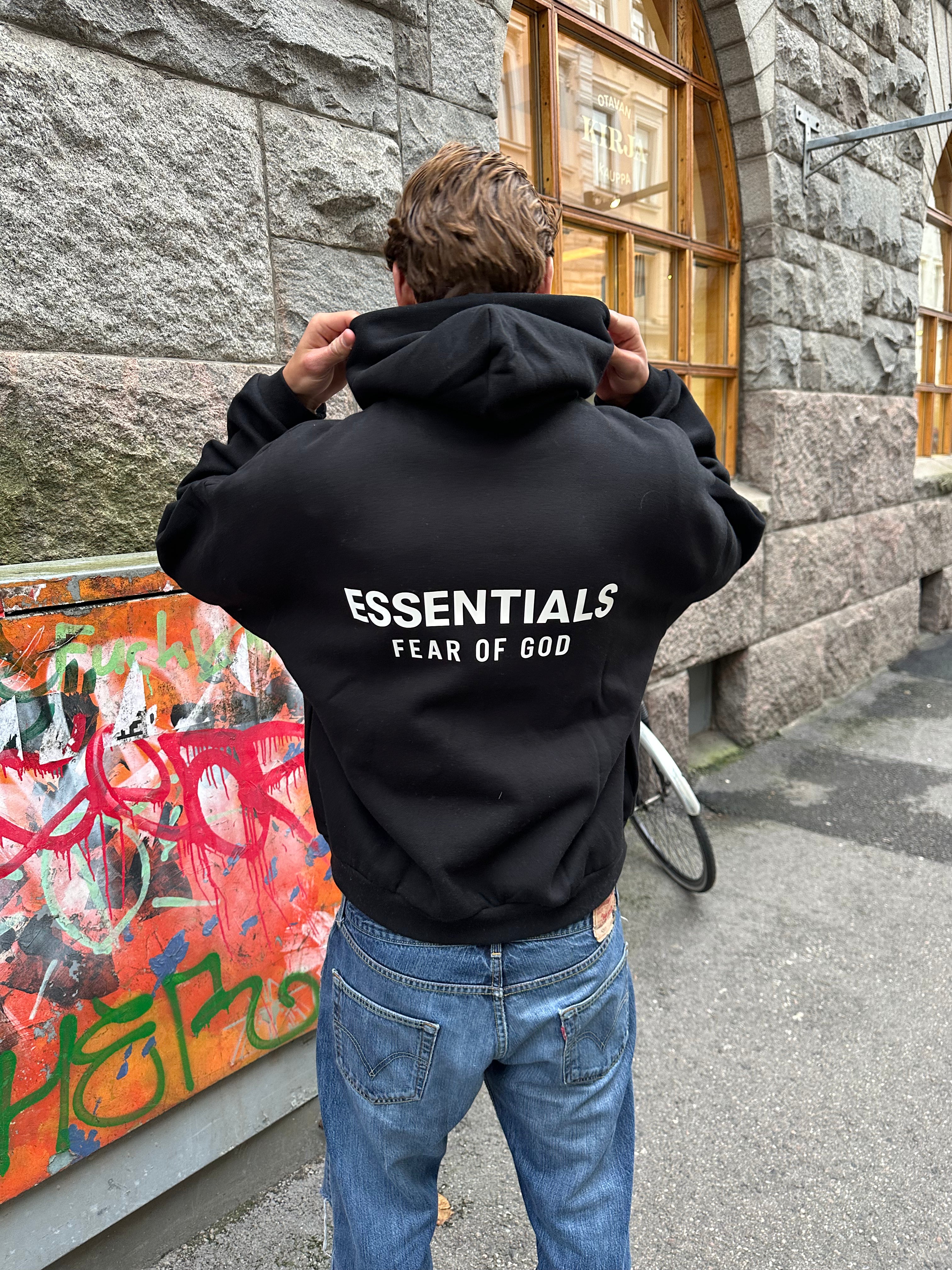 Fear of God Essentials Fleece Hoodie Schwarz