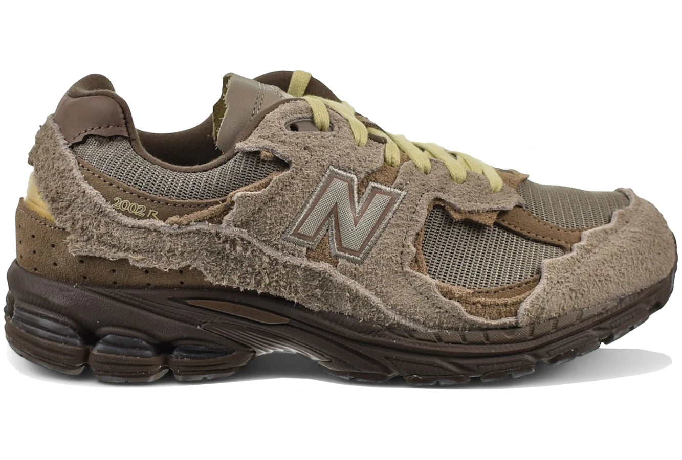 New Balance 2002R Protection Pack Braun