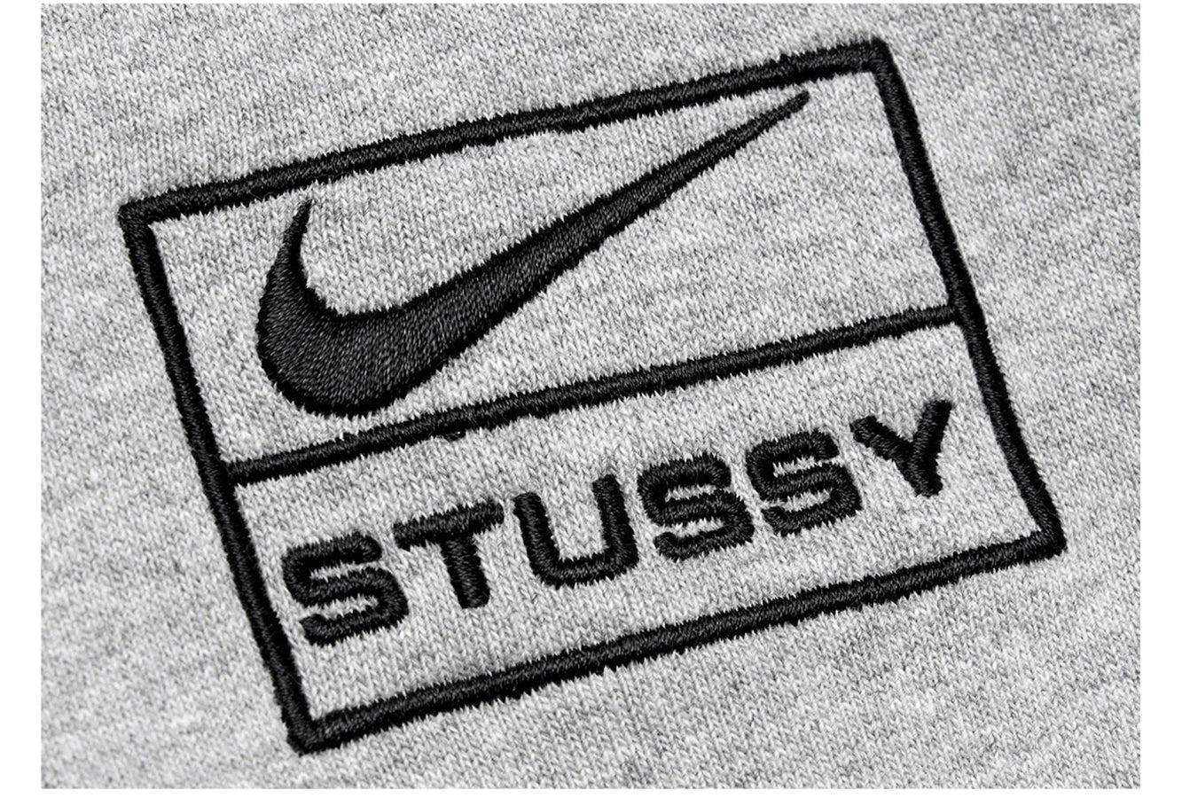 Nike x Stussy Crew Fleece Grau