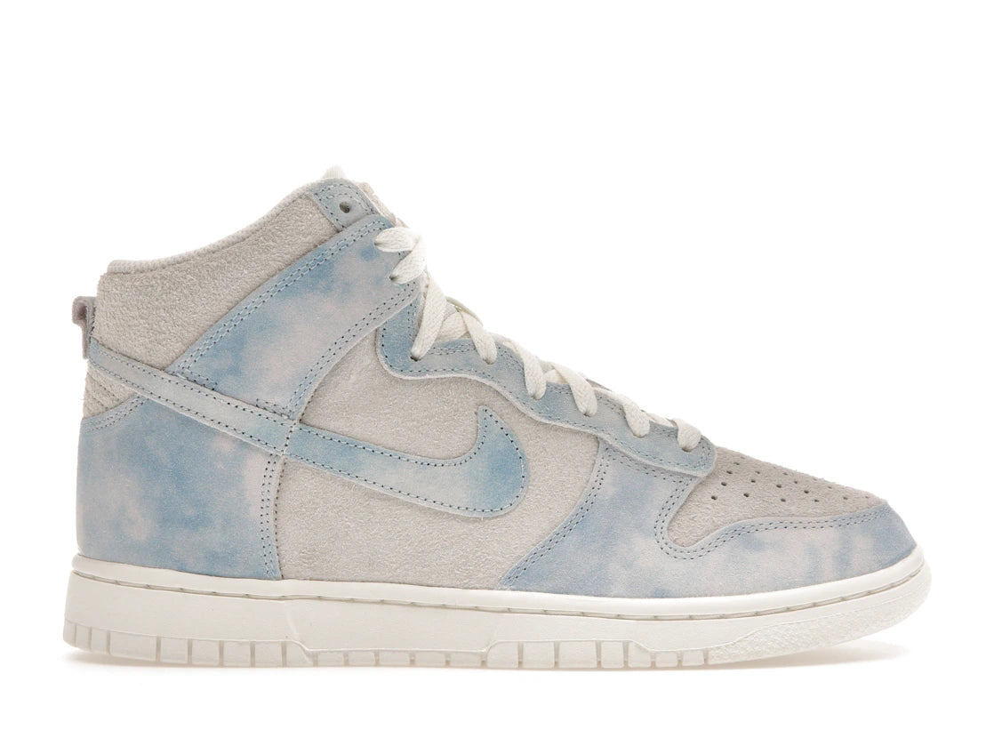 Nike Dunk High SE Clouds Celestine Blue (Damen)